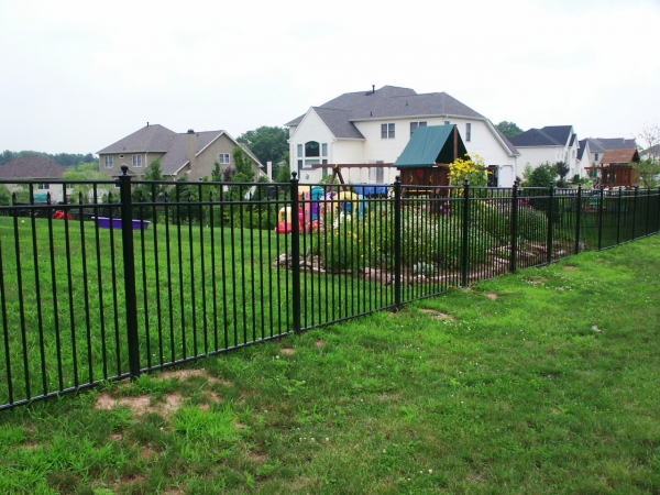 Aluminum Fence - Helm Fencing Fence Contractor